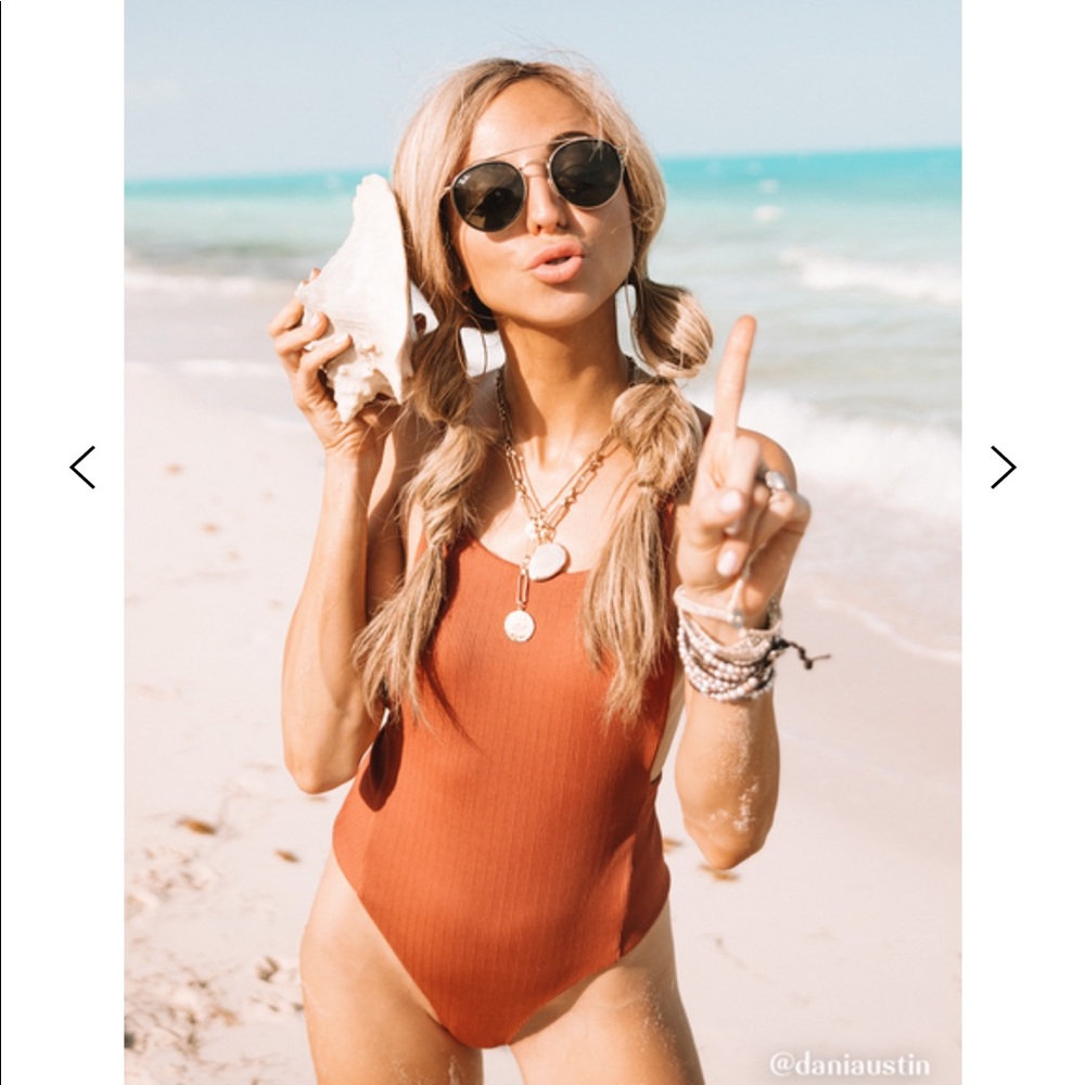 Amaryllis One Piece Bathing Suite